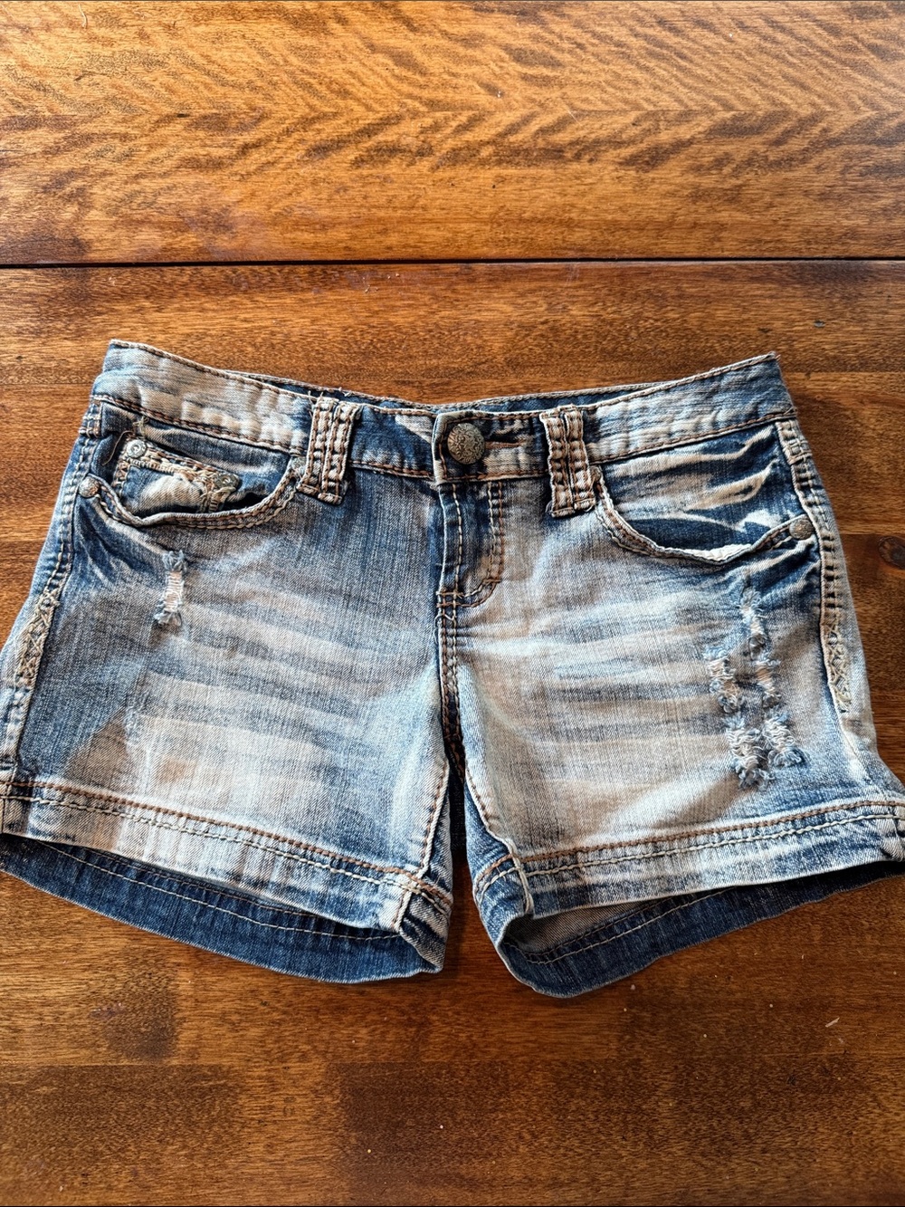 Maurices - Casual Distressed Light Blue Denim Shorts - 3/4